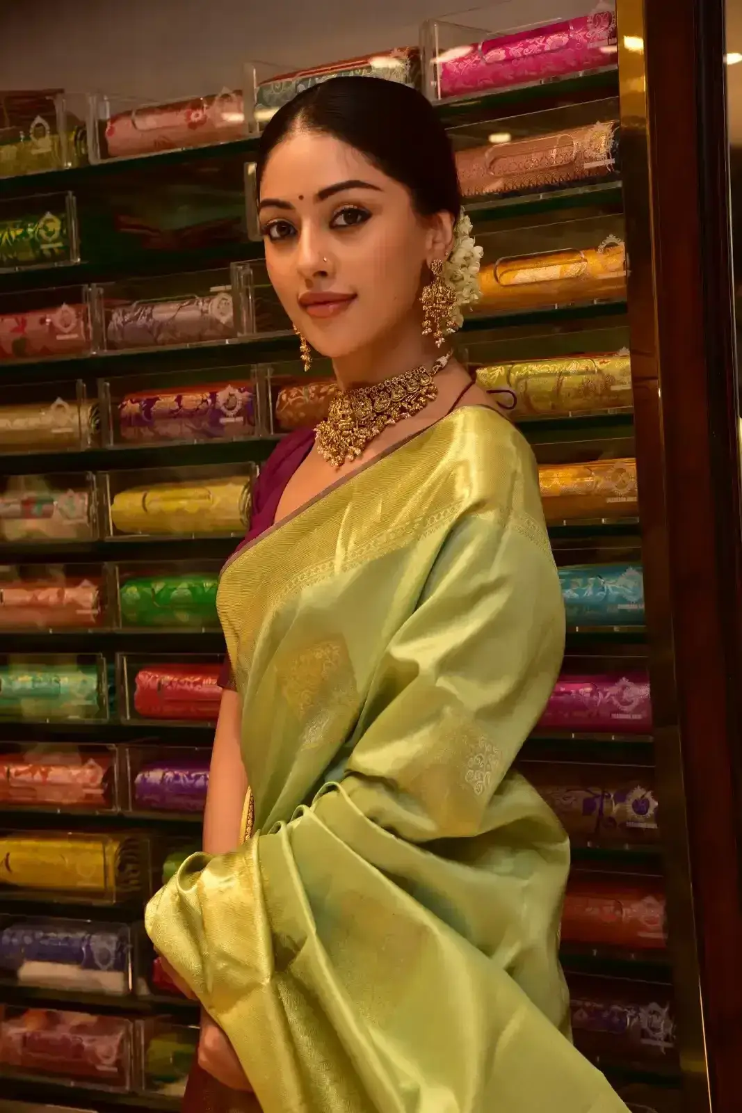 ANU EMMANUEL LAUNCHES CHANDANA BROTHERS SHOPPING MALL